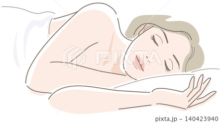 横たわって眠る、髪の長い女性 140423940