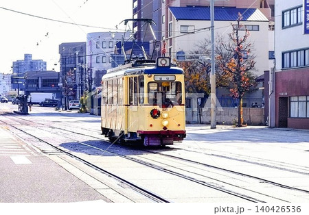 広島の街並みとハノーバー電車 140426536