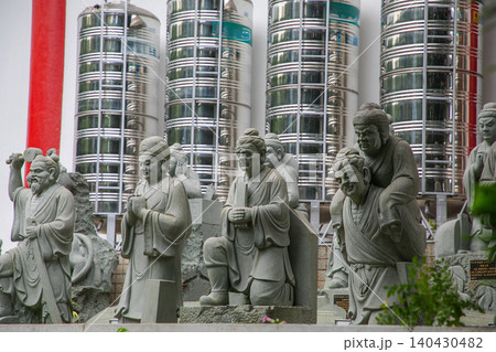 largest Buddhist temple Thean Hou Kuala Lumpur. facade decorated Chinese denlong 140430482