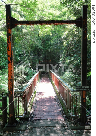 ◇布引の滝 「ハイキング道の風景」/ 日本三大神滝【神戸市中央区】 ◇布引の滝 「ハイキング道の風景」/ 日本三大神滝【神戸市中央区】 140432001
