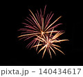 黒い背景に咲く花火 140434617