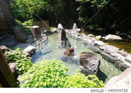 日本の秘湯　滝見屋 140434720