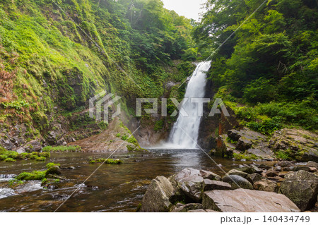 宮城県　秋保大滝の紅葉 140434749