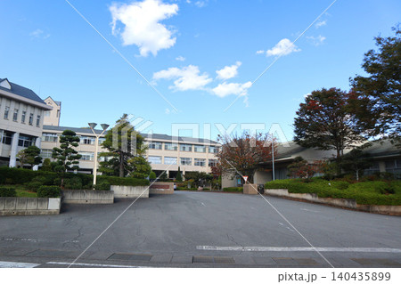 塩山高等学校 140435899
