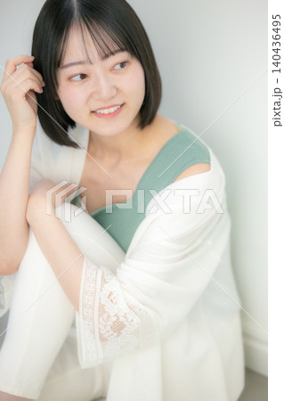 若い女性のポートレート 若い女性のポートレート 140436495