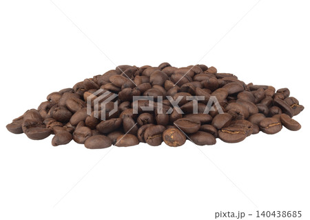 A pile of coffee beans isolated on a white background 140438685