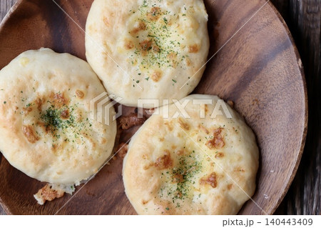 米粉と豆腐のグルテンフリーな手作りチーズパン 米粉と豆腐のグルテンフリーな手作りチーズパン 140443409