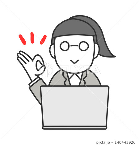 パソコンの前でOKサインをするスーツ女性 パソコンの前でOKサインをするスーツ女性 140443920
