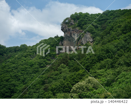 「馬仙峡」夫婦岩の「女神岩」(国指定史跡 岩手県二戸市) 「馬仙峡」夫婦岩の「女神岩」(国指定史跡 岩手県二戸市) 140446422