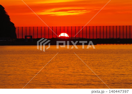 夕日 夕日 140447397