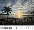 夕日と海 140448894