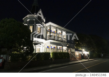 ライトアップされた山手十番館 ライトアップされた山手十番館 140451346