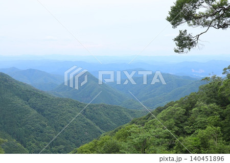 大江山の山並み、京都・福知山の初夏の絶景 140451896