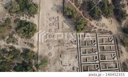 Harappa urban settlement showing homes workshops and business quarters Harappa urban settlement showing homes workshops and business quarters 140452355