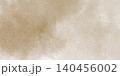 淡いベージュの水彩絵の具が画用紙に滲む背景イラスト 140456002