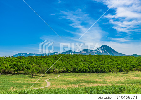 世界遺産　知床　知床連山　北海道 140456371