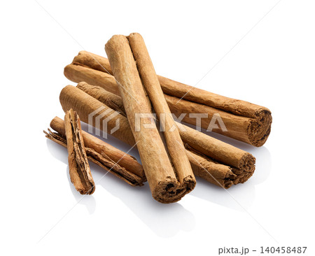 Cinnamon bark in closeup Cinnamon bark in closeup 140458487