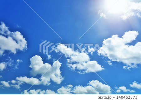 夏の青空と雲　そして太陽 140462573