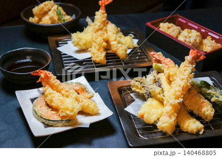 サクサク海老と野菜の天ぷら盛り合わせ サクサク海老と野菜の天ぷら盛り合わせ 140468805