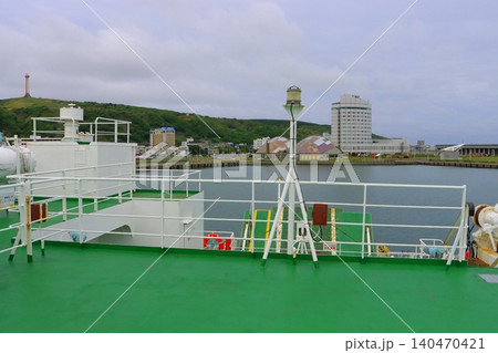 稚内港と街並み(フェリーより撮影・北海道稚内市) 稚内港と街並み(フェリーより撮影・北海道稚内市) 140470421
