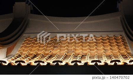 Beautiful Traditional Japanese Roof Tiles at Night Beautiful Traditional Japanese Roof Tiles at Night 140470702