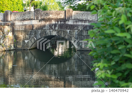今橋　倉敷美観地区　倉敷市　美観地区　街並み　観光地　朝　旅行　トラベル　旅　 140470942