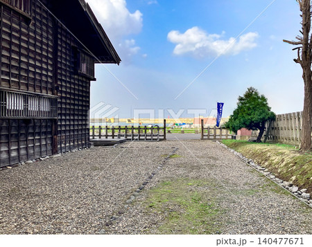 旧下ヨイチ運上家 運上家から海を眺める 北海道余市郡余市町 曇り 旧下ヨイチ運上家 運上家から海を眺める 北海道余市郡余市町 曇り 140477671