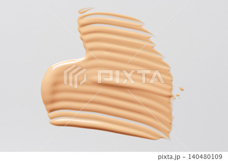 Skin foundation or makeup base. Cosmetic product. 140480109