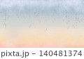 透明な雫が滴る幻想的な背景 テキストスペース付き雨イメージ素材 140481374