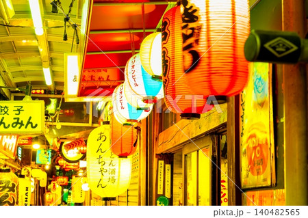 東京・飲み屋街 吉祥寺 ハモニカ横丁 140482565