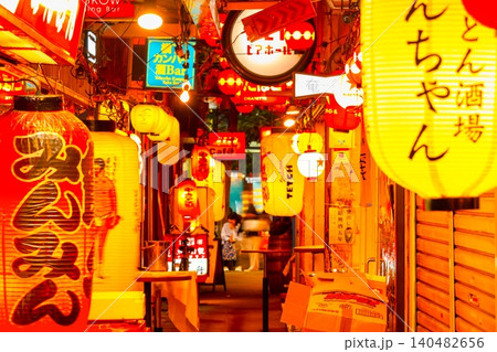 東京・飲み屋街 吉祥寺 ハモニカ横丁 東京・飲み屋街 吉祥寺 ハモニカ横丁 140482656