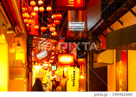 東京・飲み屋街 吉祥寺 ハモニカ横丁 東京・飲み屋街 吉祥寺 ハモニカ横丁 140482660