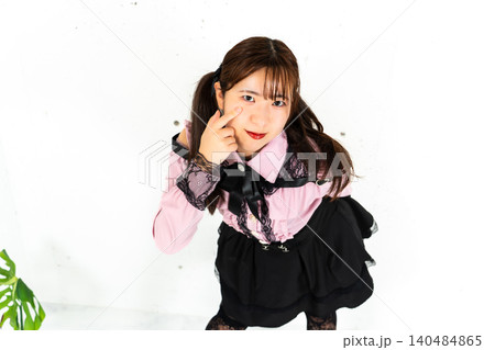 アイドル衣装の女性 アイドル衣装の女性 140484865