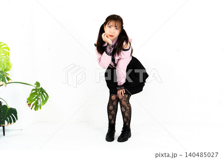 アイドル衣装の女性 アイドル衣装の女性 140485027