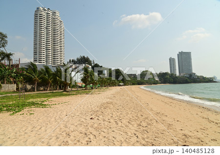 Ban Amphoe Beach is a quiet beach with a pleasant atmosphere and not crowded, making it ideal for relaxation. Thailand. 140485128