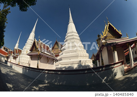 Wat Intharam Worawihan is a royal temple, an ancient and very important temple during the reign of King Taksin of Thonburi. Located at Bangkok capital city in Thailand. 140485840