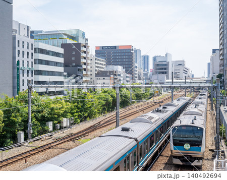 【京浜東北線】大森の街を駆け抜ける列車 【京浜東北線】大森の街を駆け抜ける列車 140492694