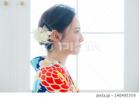 浴衣を着た女性　　 140495359