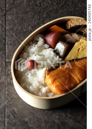 焼き魚弁当 140495748