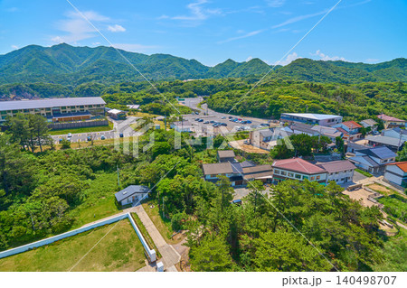 島根県出雲市の出雲日御碕灯台から南東側の眺望(ホテル,民宿,駐車場など) 島根県出雲市の出雲日御碕灯台から南東側の眺望(ホテル,民宿,駐車場など) 140498707