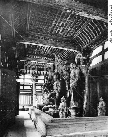 日本の国宝 唐招提寺金堂内部 日本の国宝 唐招提寺金堂内部 140503313