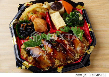 鰻ちらし弁当 鰻ちらし弁当 140505167