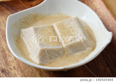胡麻豆腐 140505404