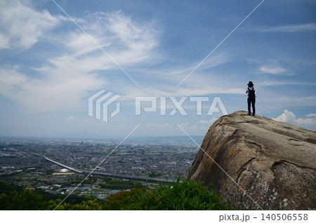交野山山頂(観音岩) 【大阪府交野市】 交野山山頂(観音岩) 【大阪府交野市】 140506558