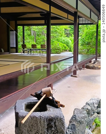 初夏の丈山苑 緑色の世界 詩泉閣 初夏の丈山苑 緑色の世界 詩泉閣 140506649