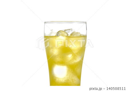 氷の入った飲料のイメージ・オレンジジュース 氷の入った飲料のイメージ・オレンジジュース 140508511