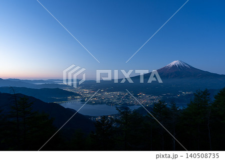 夜明けと富士山　新道峠 140508735