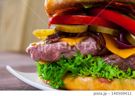 Double cheeseburger 140509412