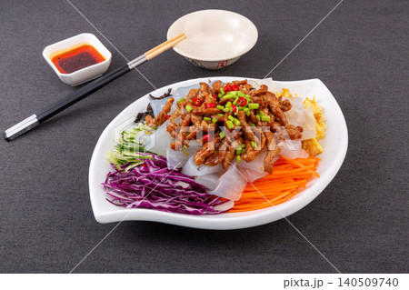 Chinese sheet jelly salad with shredded pork sauce and colorful vegetables, da la pi Chinese sheet jelly salad with shredded pork sauce and colorful vegetables, da la pi 140509740