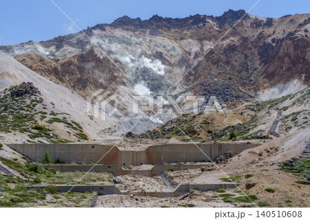 北海道函館市恵山の砂防堰堤と火山地形 北海道函館市恵山の砂防堰堤と火山地形 140510608
